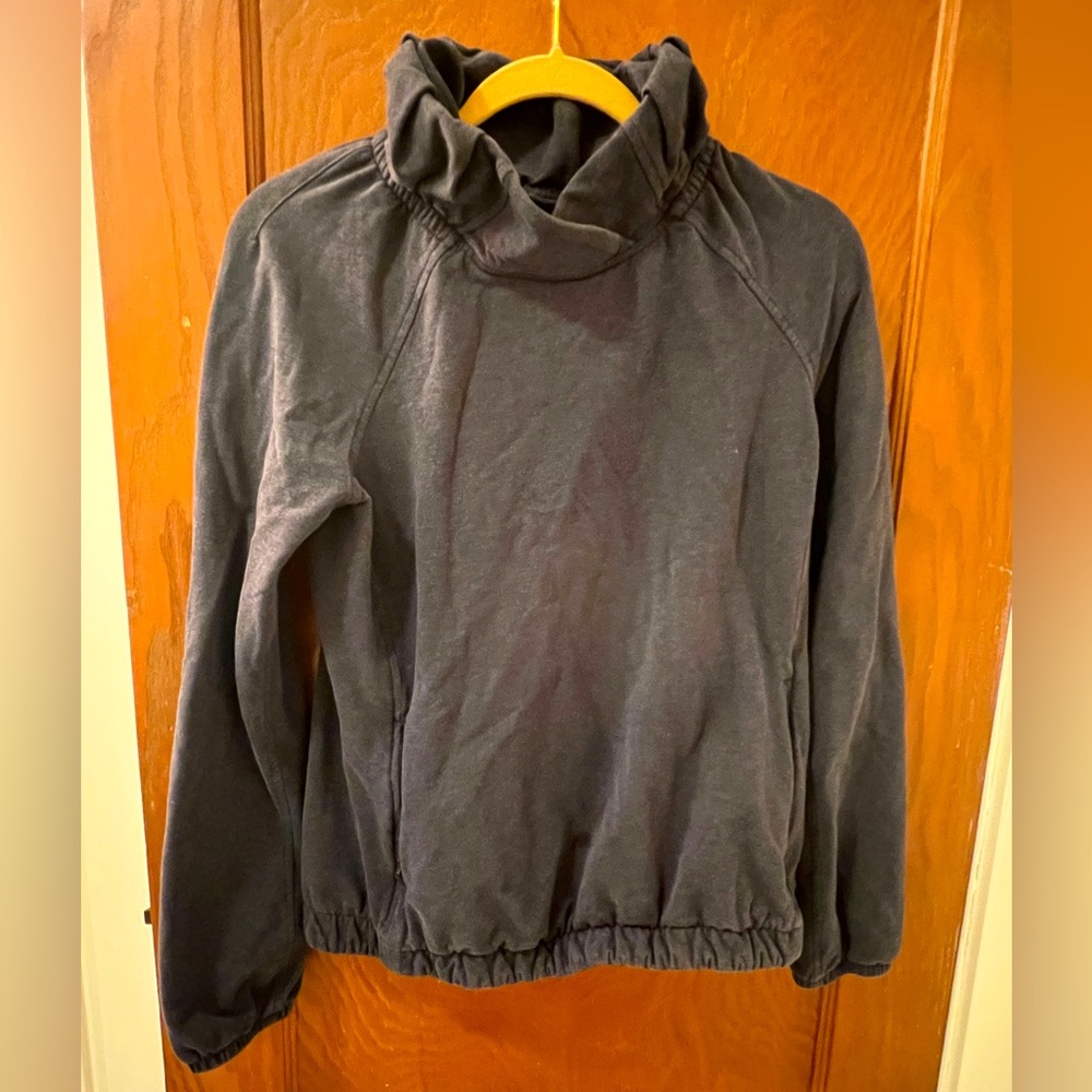 lululemon navy sweatshirt